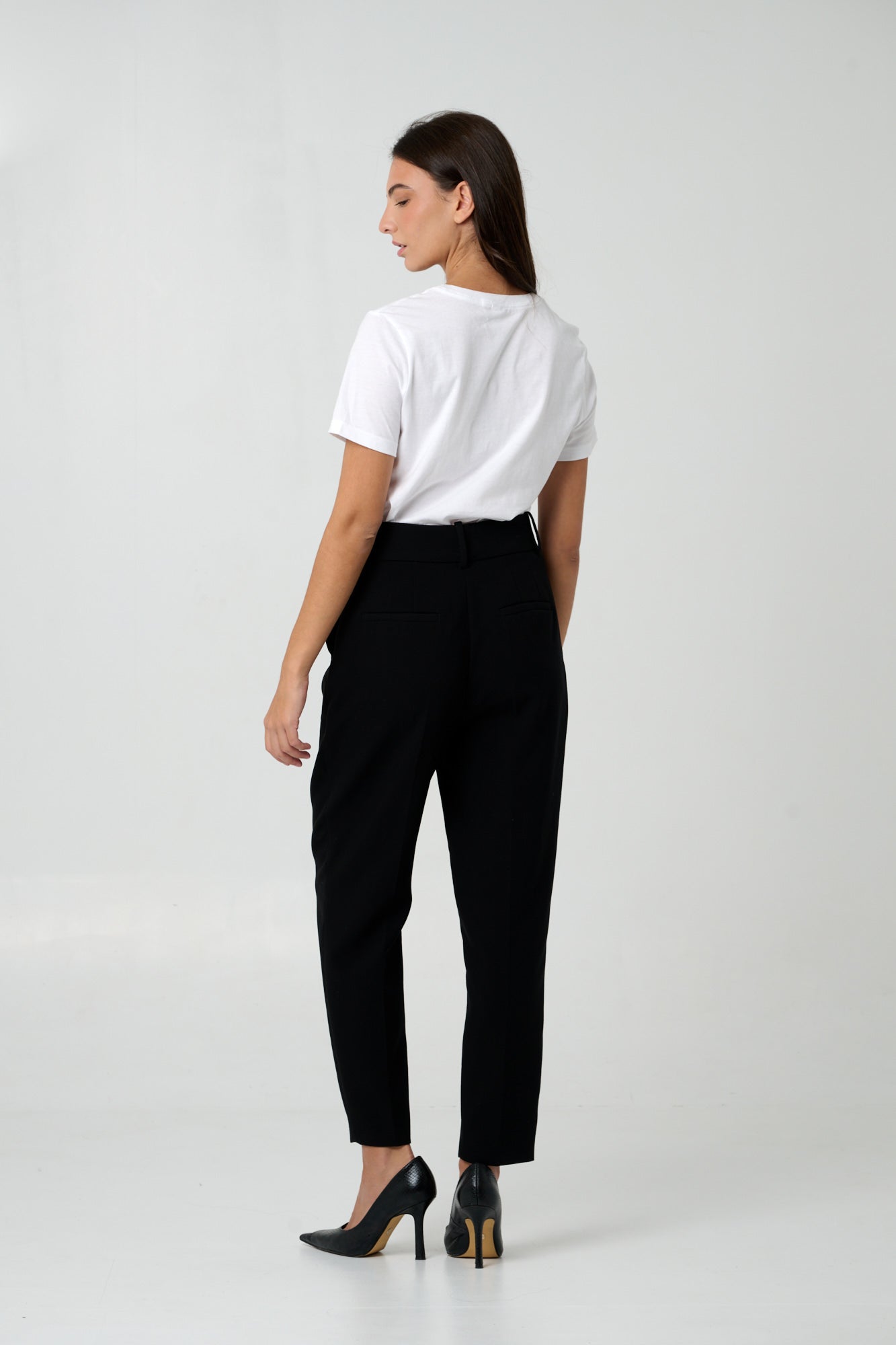 ESSENCE OF RESERVE BLOCK TEE DESIGN - Emblema(white )