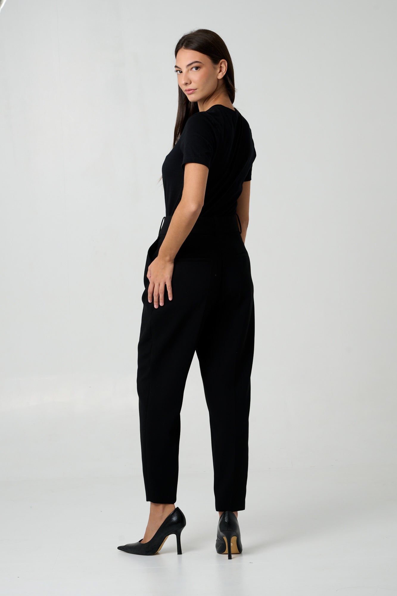 ESSENCE OF RESERVE BLOCK TEE DESIGN - Emblema(black )