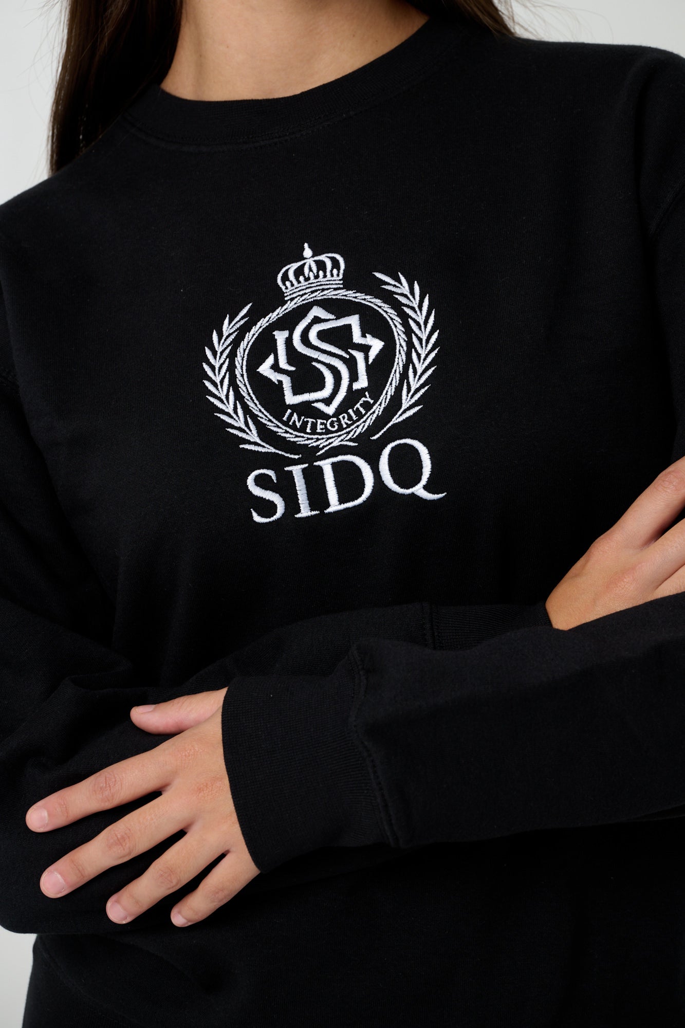SIDQ-SUÉTER -Black
