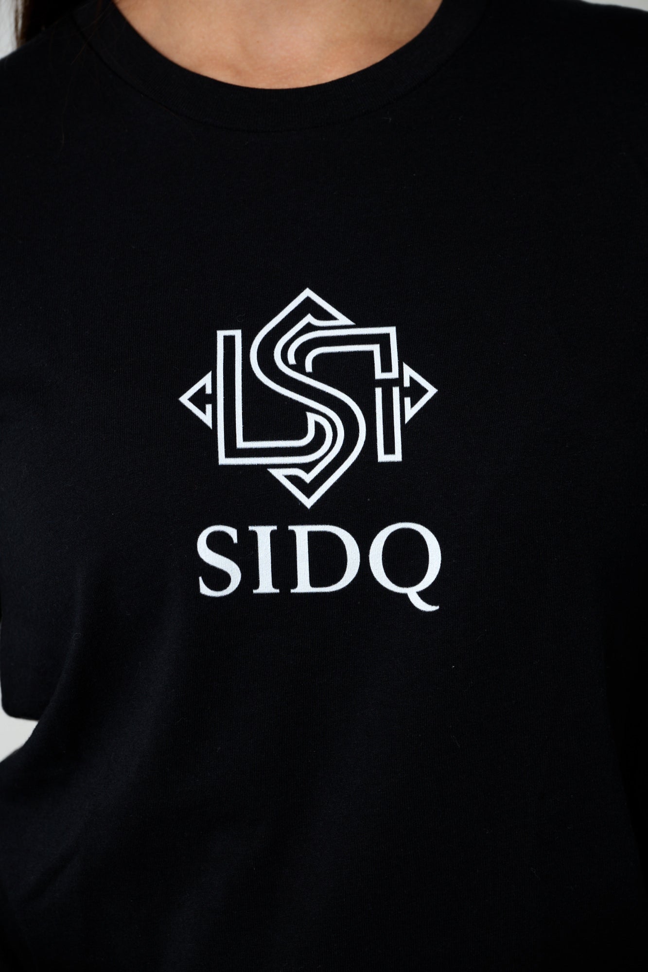 Sidq black sweater